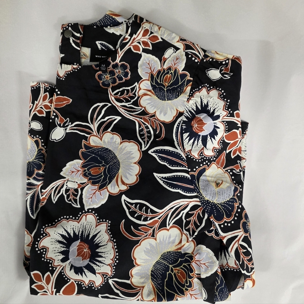 Who what wear Show Stopper print button-up back with puff sleeves Size M